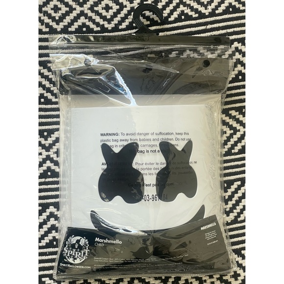 Spirit Halloween DJ Marshmello Costume - Picture 11 of 15